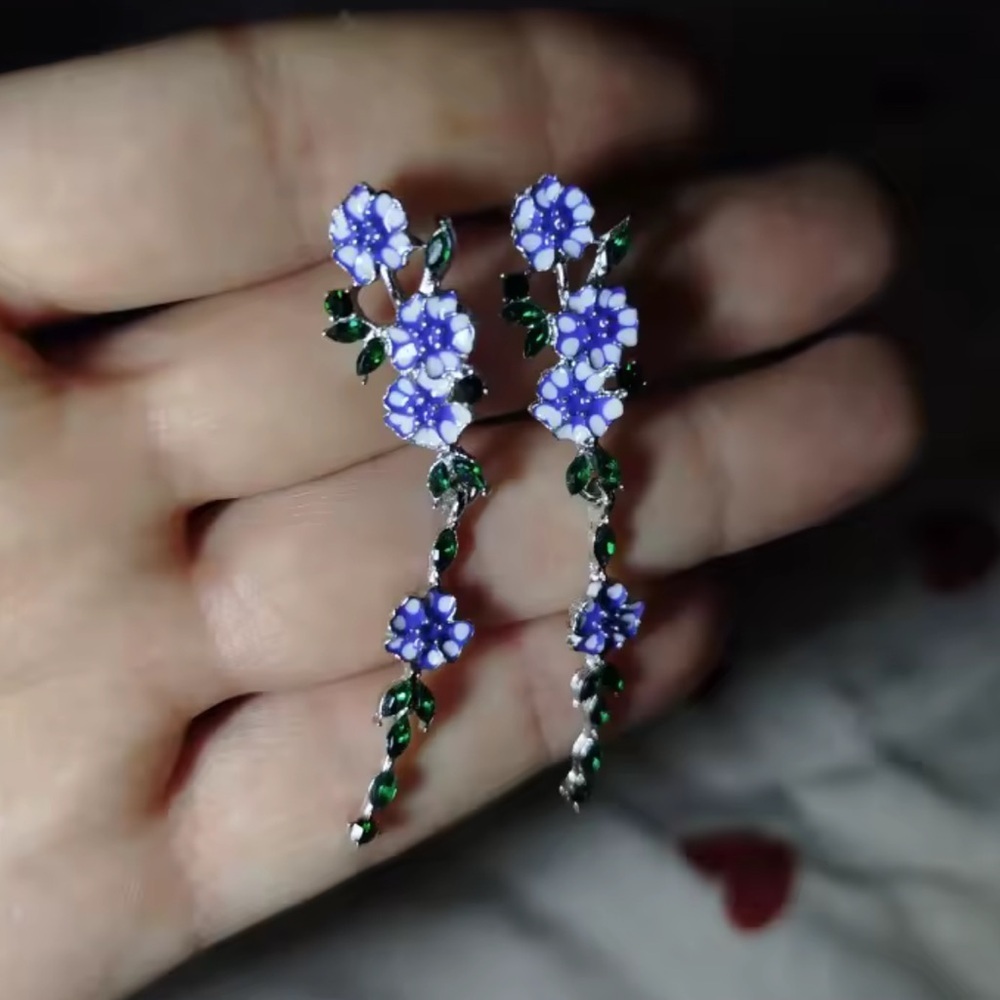 Blue Floral Dangle Earrings - Picture 8 of 9